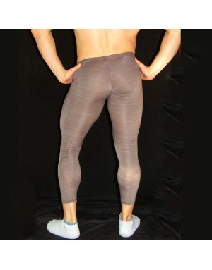 Made to enhance butt and bulge. It's for those who feel comfortable showing off in the gym. Brown Color